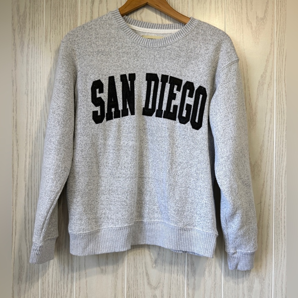 San Diego Appliqué Gray Crewneck Sweatshirt – New York Popular Size S